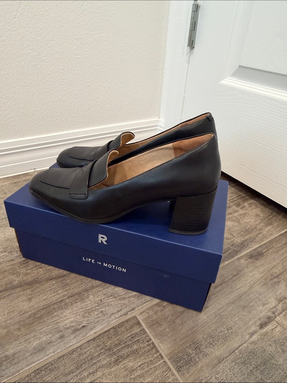 Rockport Violetta Black Leather Block Heel Penny Loafers - Picture 5 of 7